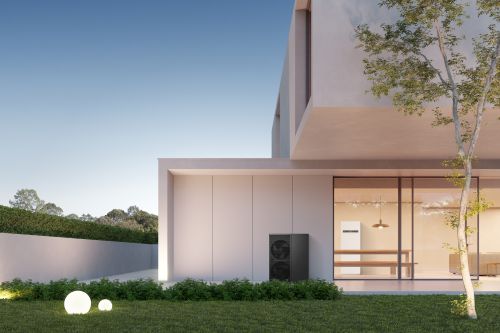 PANASONIC_RESIDENTIAL_OUTDOOR_AQUAREA_MSERIES_1.jpg